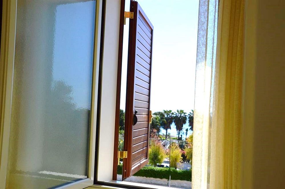 Hotel Bulla Regia Fontane Bianche Exterior photo