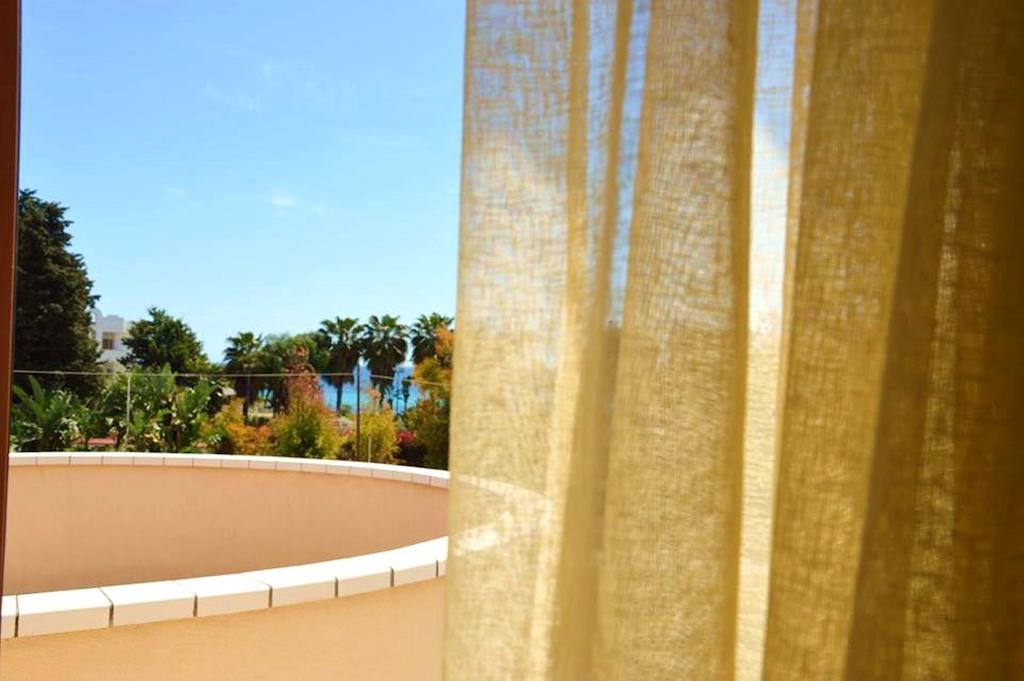 Hotel Bulla Regia Fontane Bianche Exterior photo